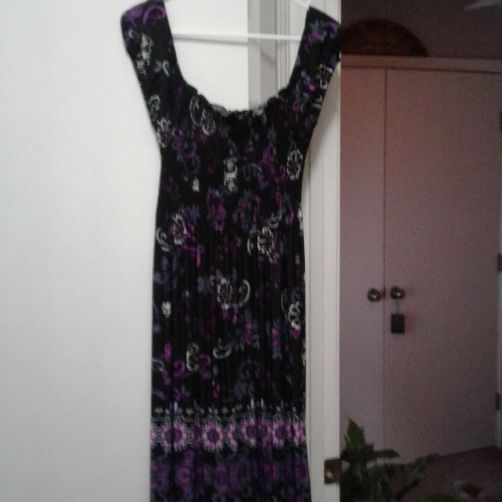 Summer dress worn few times good condition